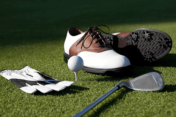 The Must Have Golf Accessories Every Golfer Needs (For Performance & Enjoyment) 1 The Must Have Golf Accessories Every Golfer Needs (For Performance & Enjoyment)