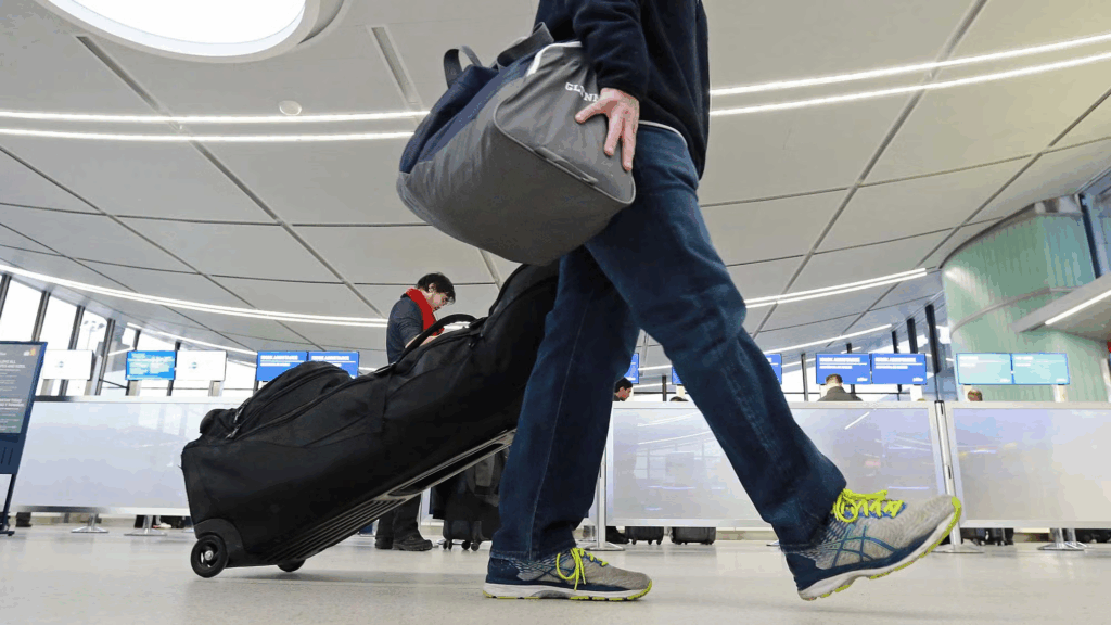 How to Travel with Golf Clubs Without a Hitch 1 How to Travel with Golf Clubs Without a Hitch
